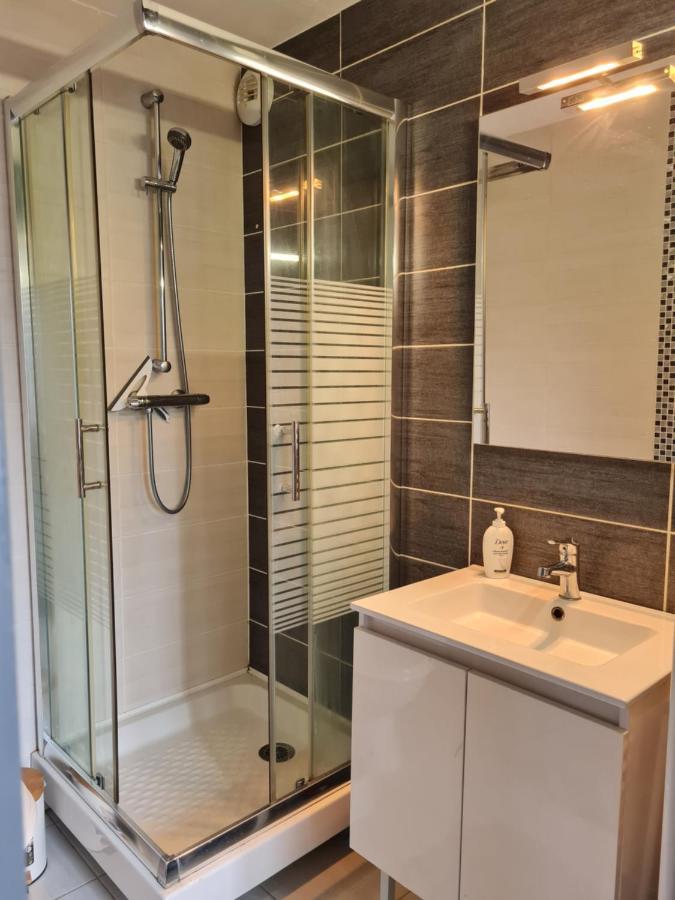 Le Petit Charmeur, Parking, Wifi, Gare Apartment Flers  Exterior photo
